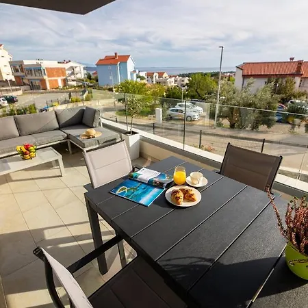 Sun Krk Apartamento *